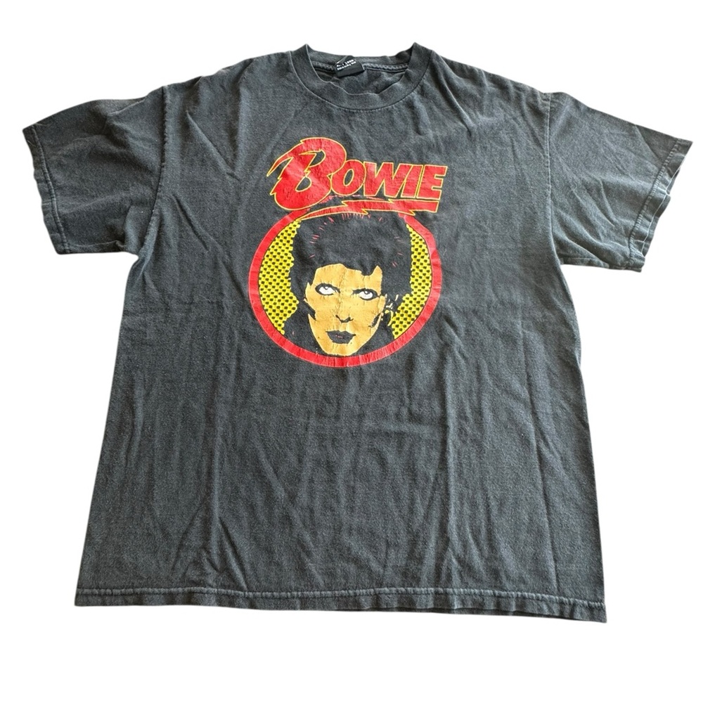David Bowie Graphic Tee | Impact Merch | Vintage Style |‎ 25” x 21”